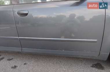 Седан Audi A4 2001 в 