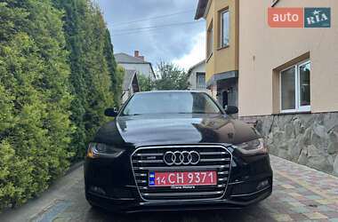Седан Audi A4 2015 в 