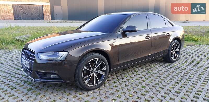 Седан Audi A4 2013 в Хмельницком