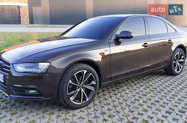 Седан Audi A4 2013 в 