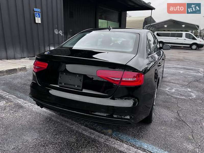 Седан Audi A4 2015 в Львове