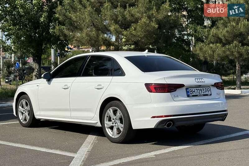 Седан Audi A4 2017 в Киеве