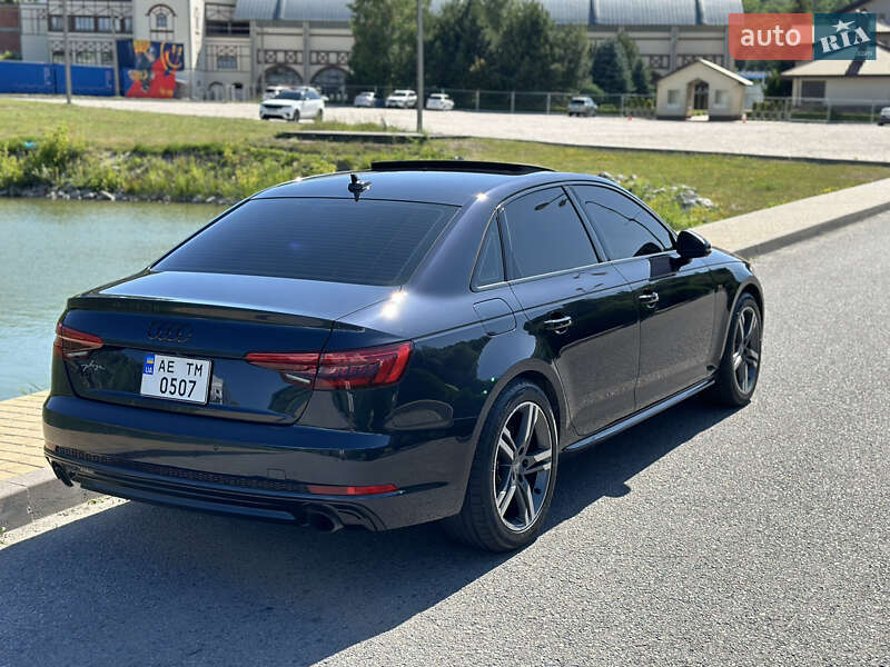Седан Audi A4 2016 в Днепре