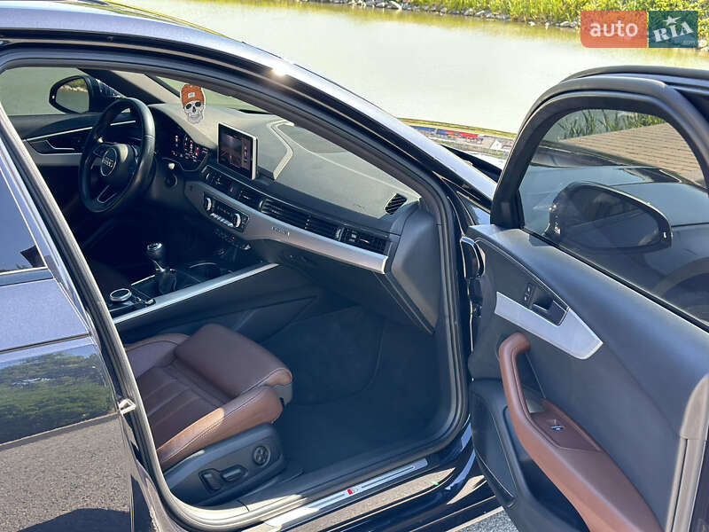 Седан Audi A4 2016 в Днепре