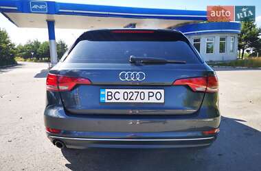 Универсал Audi A4 2017 в 