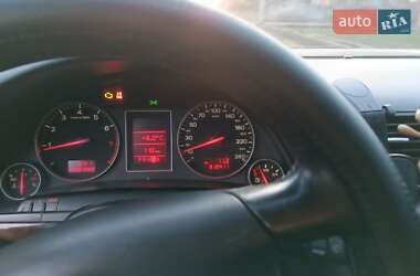 Седан Audi A4 2002 в 