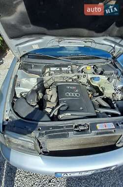 Универсал Audi A4 1998 в 