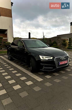 Седан Audi A4 2017 в 