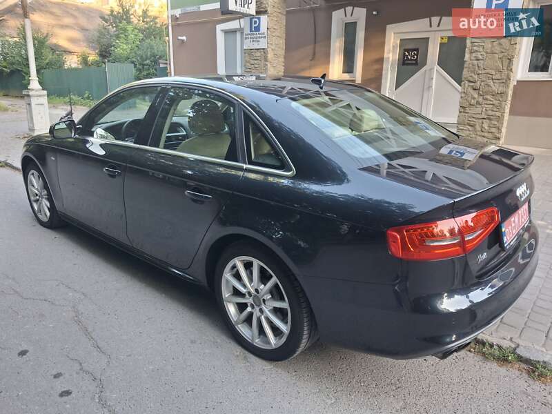 Седан Audi A4 2015 в Каменец-Подольском