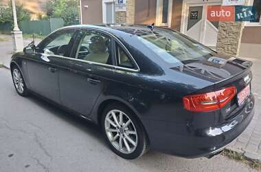 Седан Audi A4 2015 в 