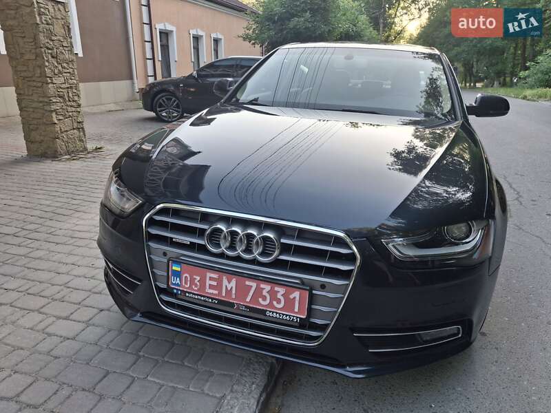 Седан Audi A4 2015 в Каменец-Подольском