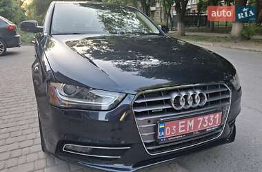 Седан Audi A4 2015 в 