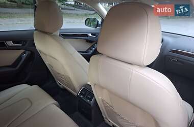 Седан Audi A4 2015 в 