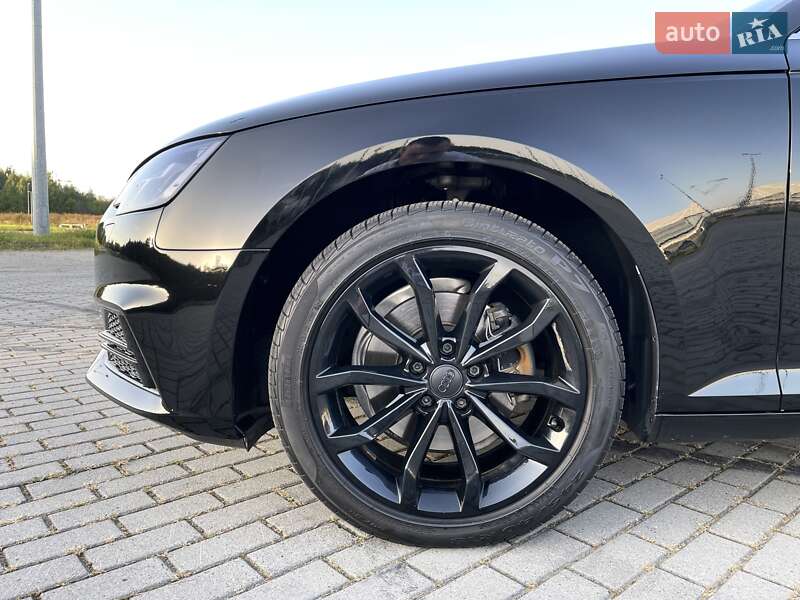 Седан Audi A4 2019 в Львове