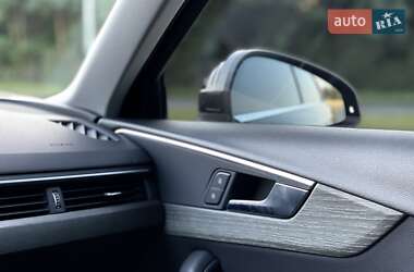 Седан Audi A4 2019 в 
