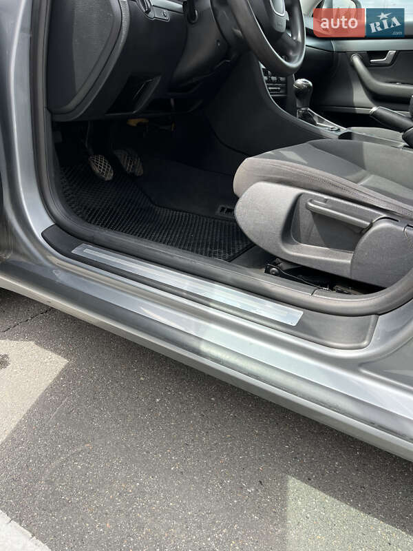 Универсал Audi A4 2005 в Киеве