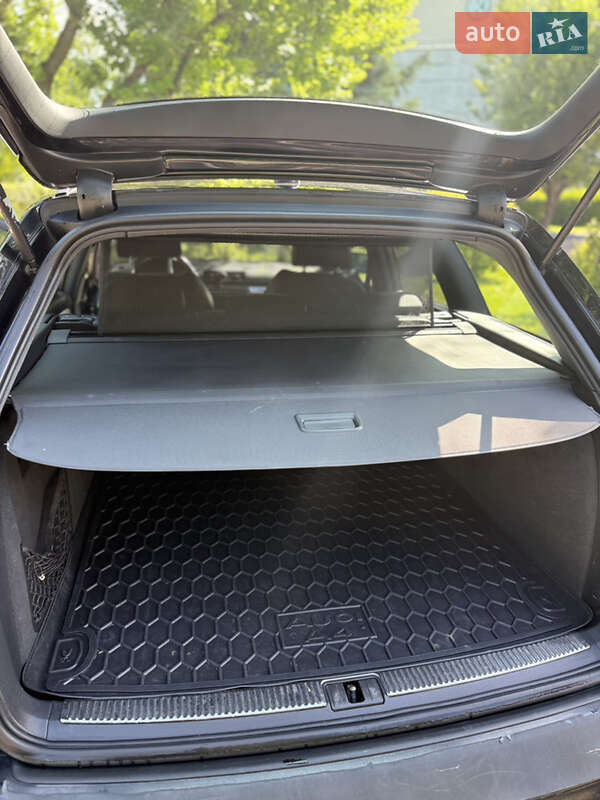 Универсал Audi A4 2005 в Обухове