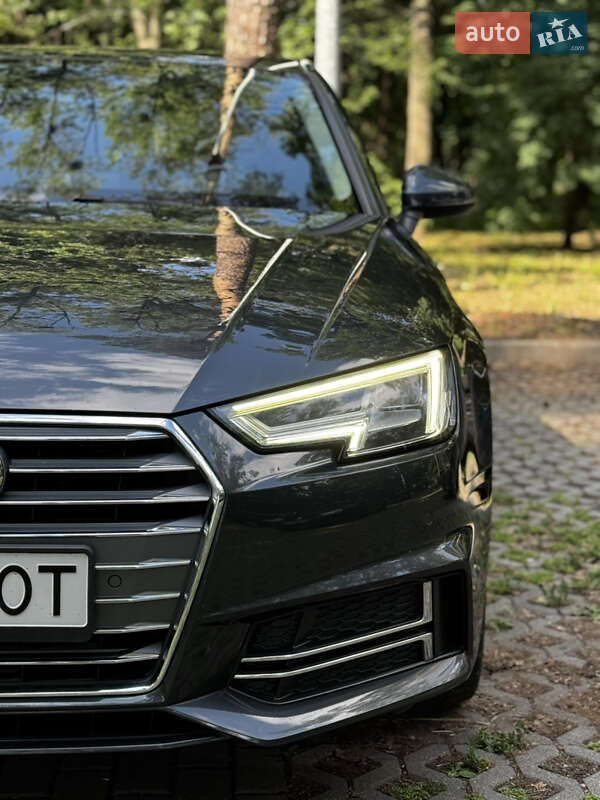 Седан Audi A4 2016 в 