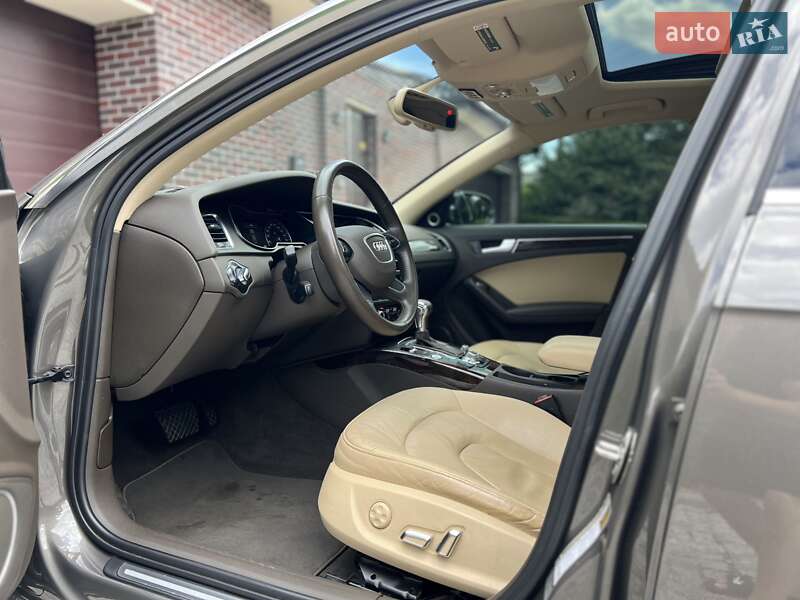 Седан Audi A4 2014 в Днепре