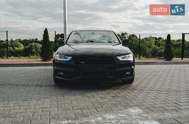 Седан Audi A4 2015 в 