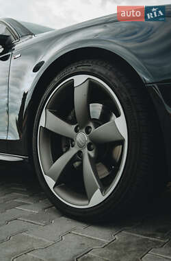 Седан Audi A4 2015 в 