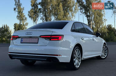 Седан Audi A4 2018 в 