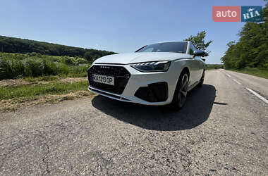 Седан Audi A4 2019 в 
