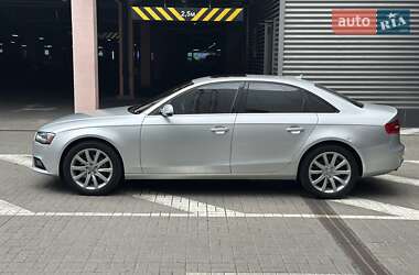 Седан Audi A4 2013 в 