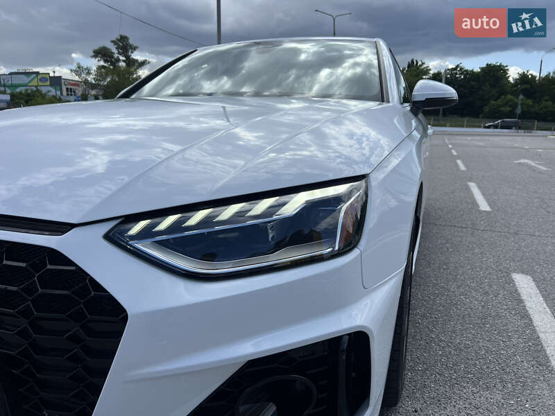 Седан Audi A4 2023 в Киеве