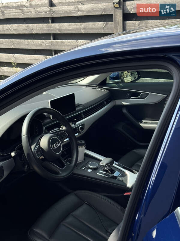 Седан Audi A4 2017 в Києві