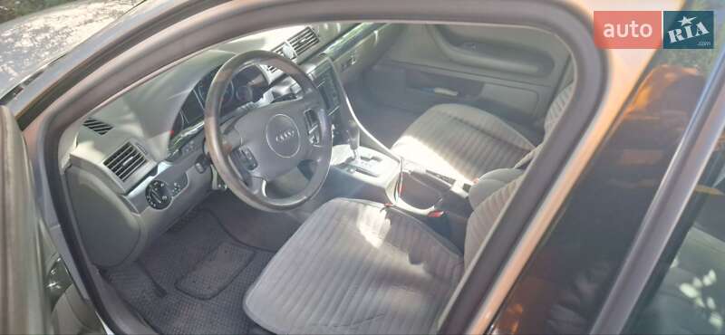 Универсал Audi A4 2003 в Першотравенске