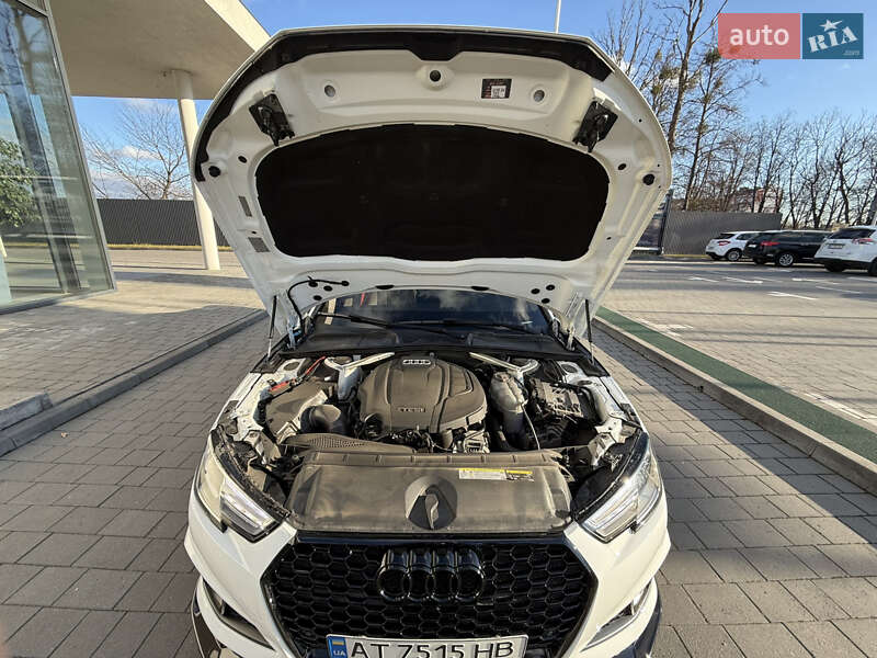 Седан Audi A4 2019 в Ивано-Франковске