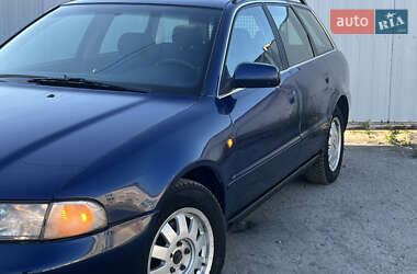 Универсал Audi A4 1998 в 