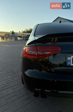Седан Audi A4 2013 в 