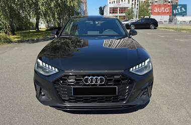 Седан Audi A4 2021 в 