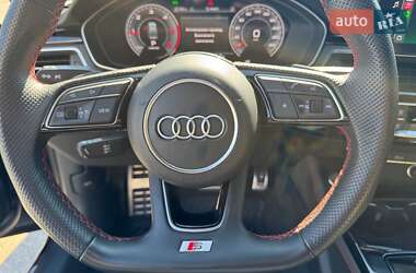 Седан Audi A4 2021 в 