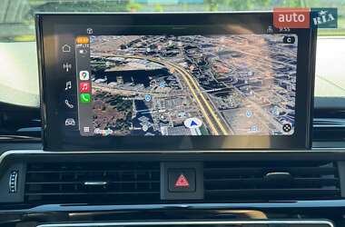 Седан Audi A4 2021 в 