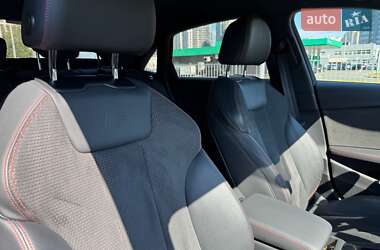 Седан Audi A4 2021 в 