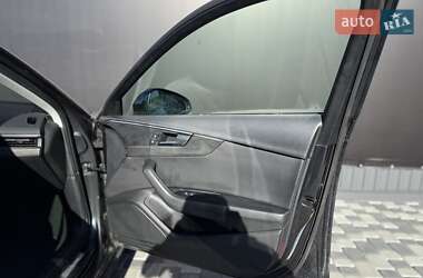Седан Audi A4 2018 в 