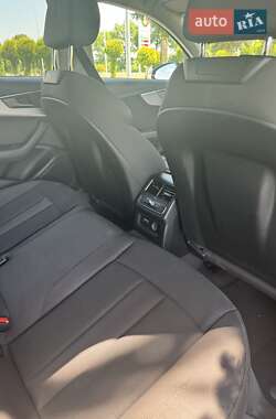 Универсал Audi A4 2018 в 