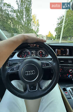 Седан Audi A4 2012 в 