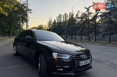 Седан Audi A4 2012 в 