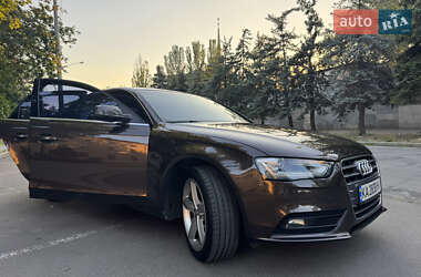 Седан Audi A4 2012 в 
