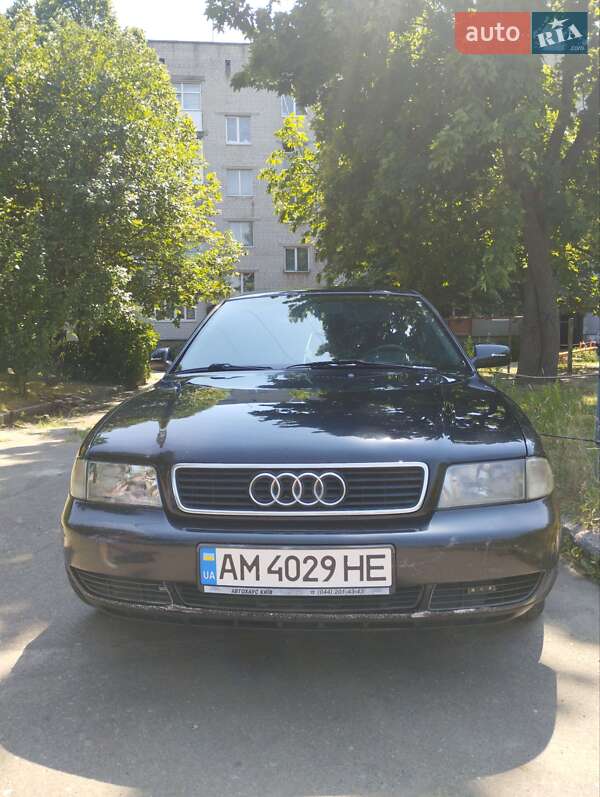 Седан Audi A4 1998 в Житомире