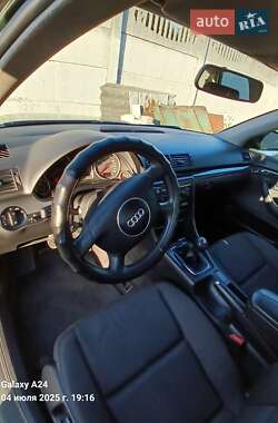 Седан Audi A4 2001 в 