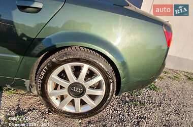 Седан Audi A4 2001 в 