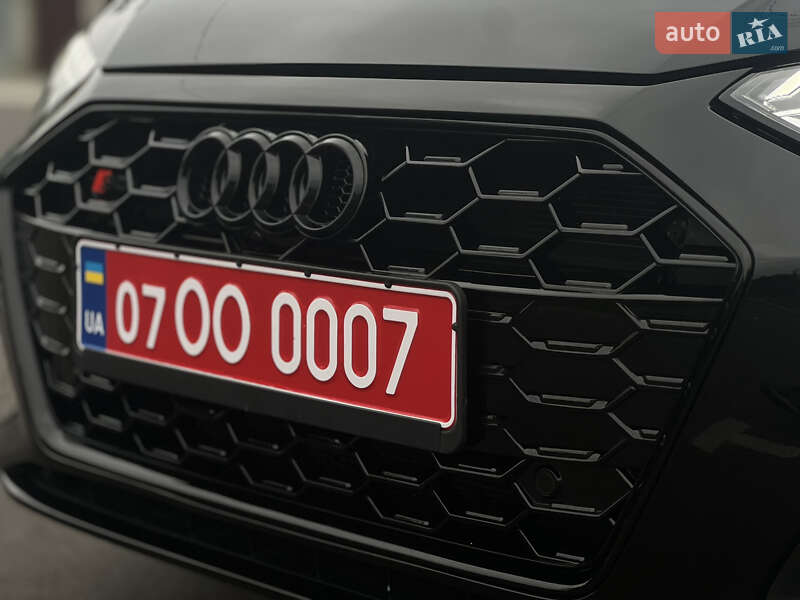 Универсал Audi A4 2021 в Львове