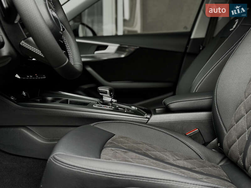 Универсал Audi A4 2021 в Львове