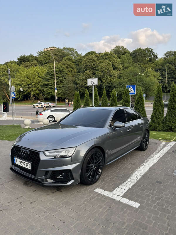 Седан Audi A4 2016 в Киеве