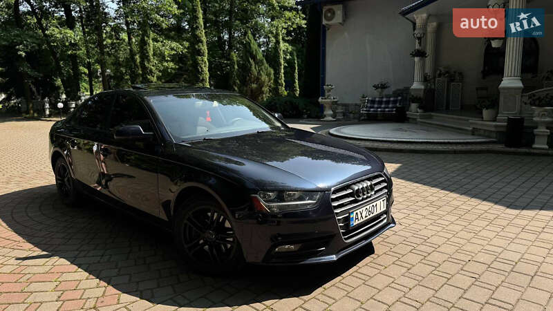 Седан Audi A4 2012 в Богородчанах